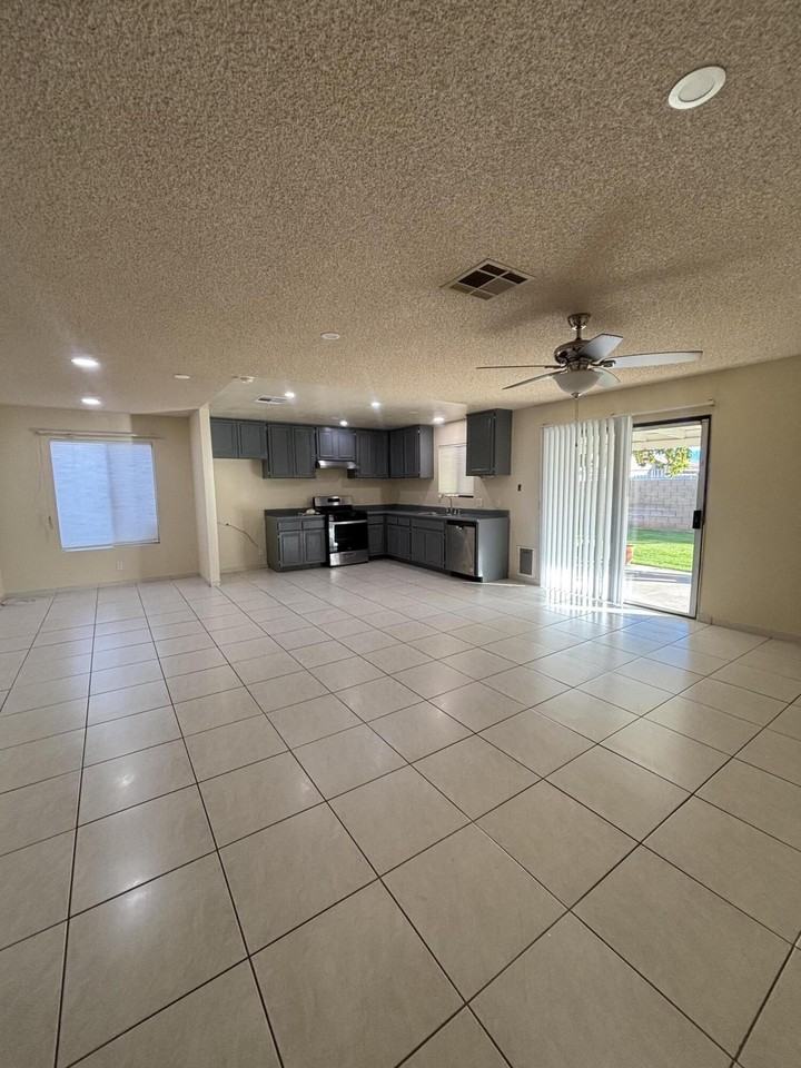 69145 Baristo Rd - Photo 3 of 6