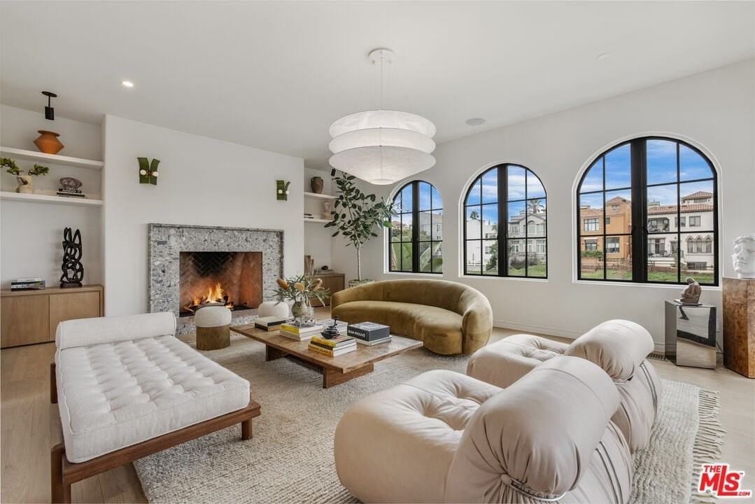 5201 Via Donte - Photo 3 of 50