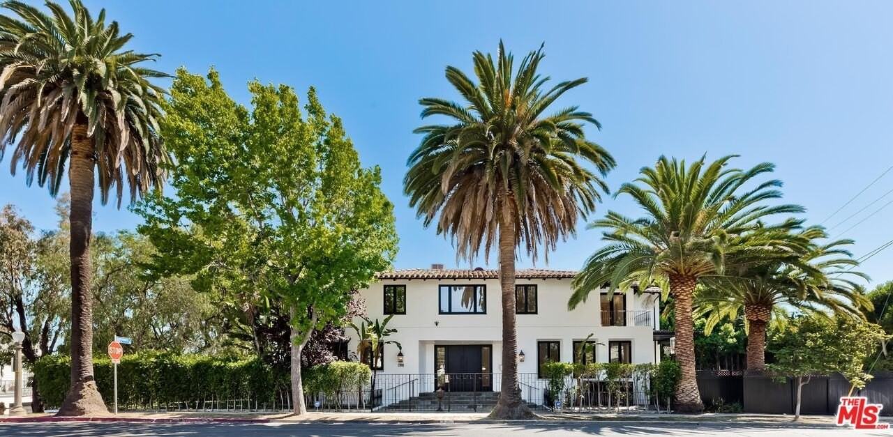 2890 Forrester Dr - Photo 2 of 41