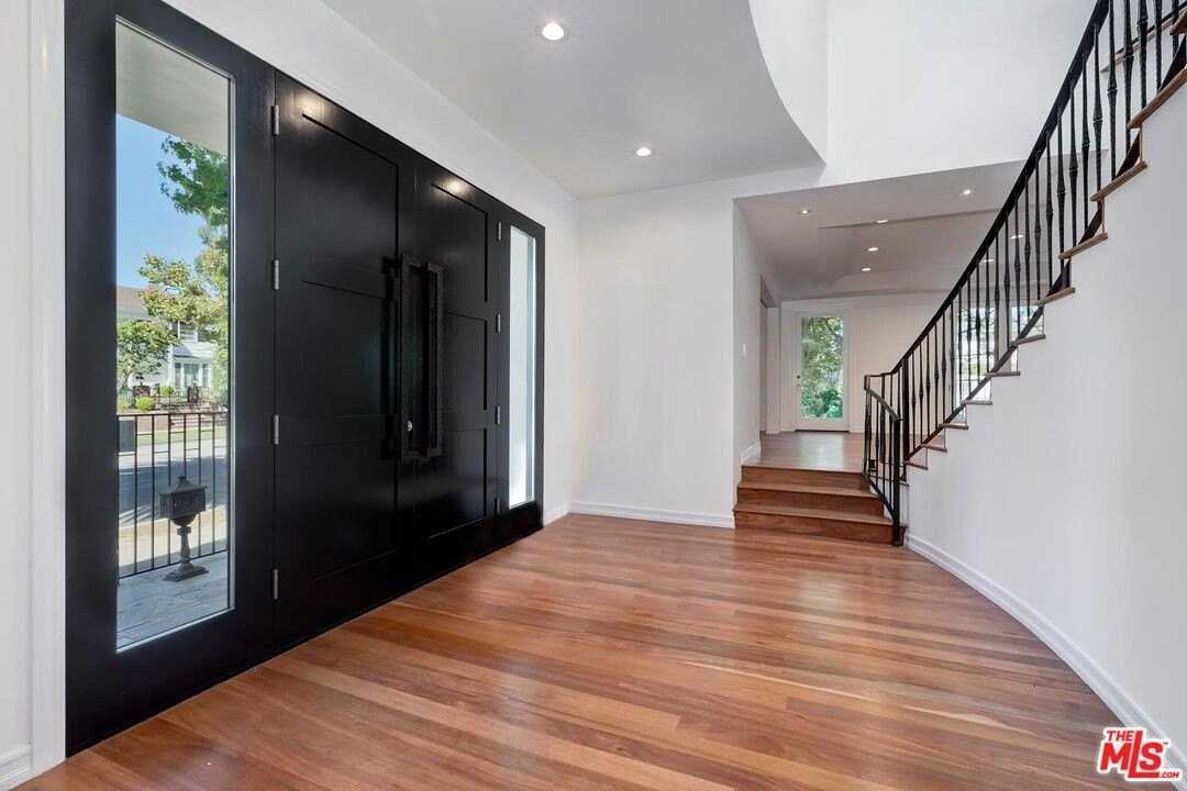 2890 Forrester Dr - Photo 5 of 41