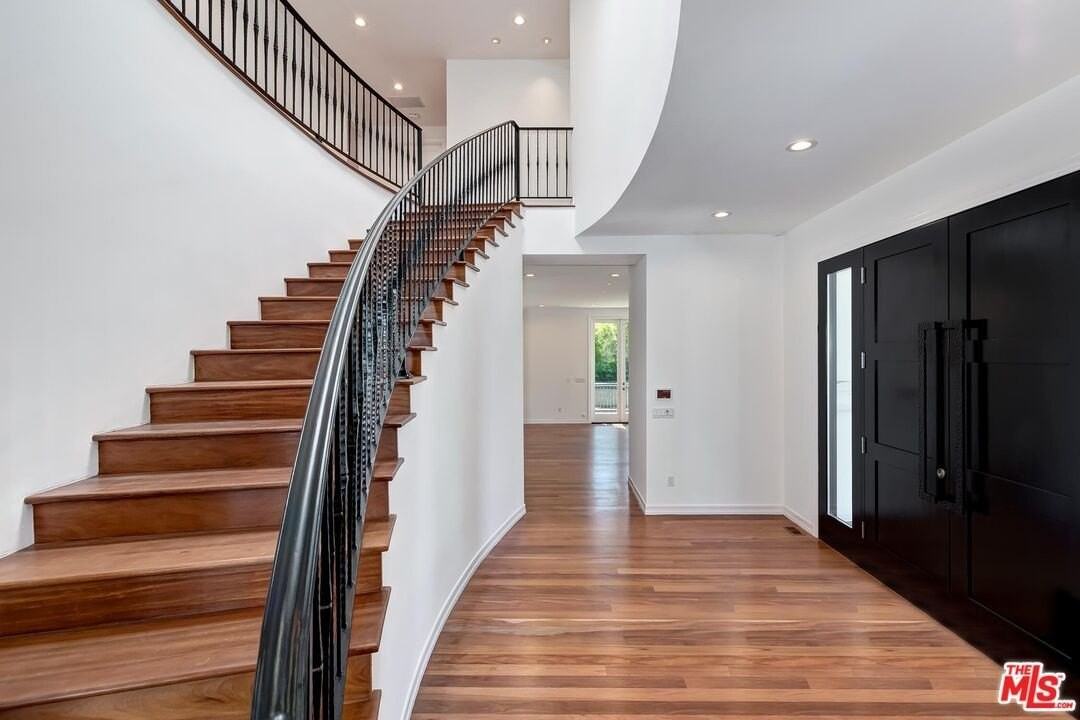 2890 Forrester Dr - Photo 6 of 41