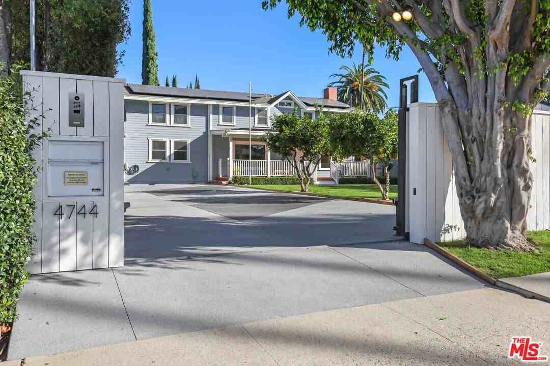 4744 Haskell Ave - Photo 3 of 50