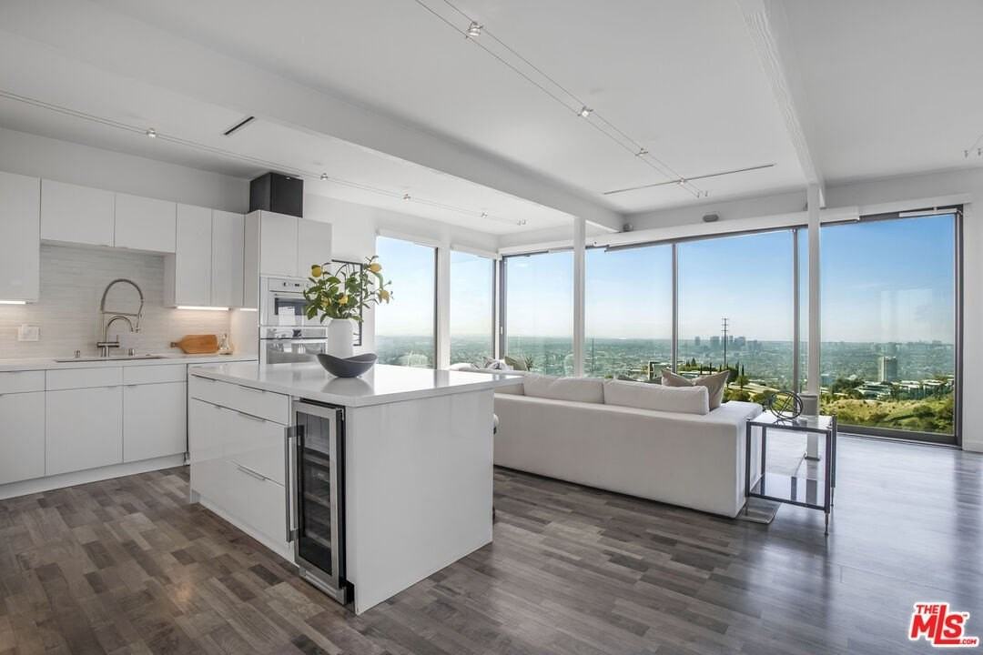 8506 Magnolia Dr - Photo 3 of 23