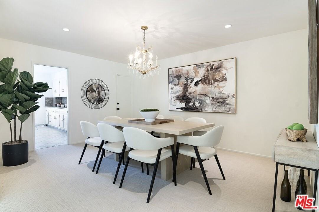 344 S Doheny Dr Apt 3 #3 - Photo 3 of 18