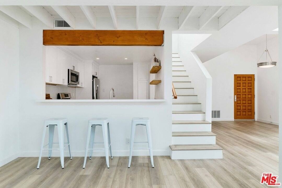 29221 Heathercliff Rd Apt 4 #4 - Photo 5 of 36