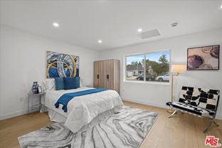 5813 Saloma Ave - Photo 1 of 1