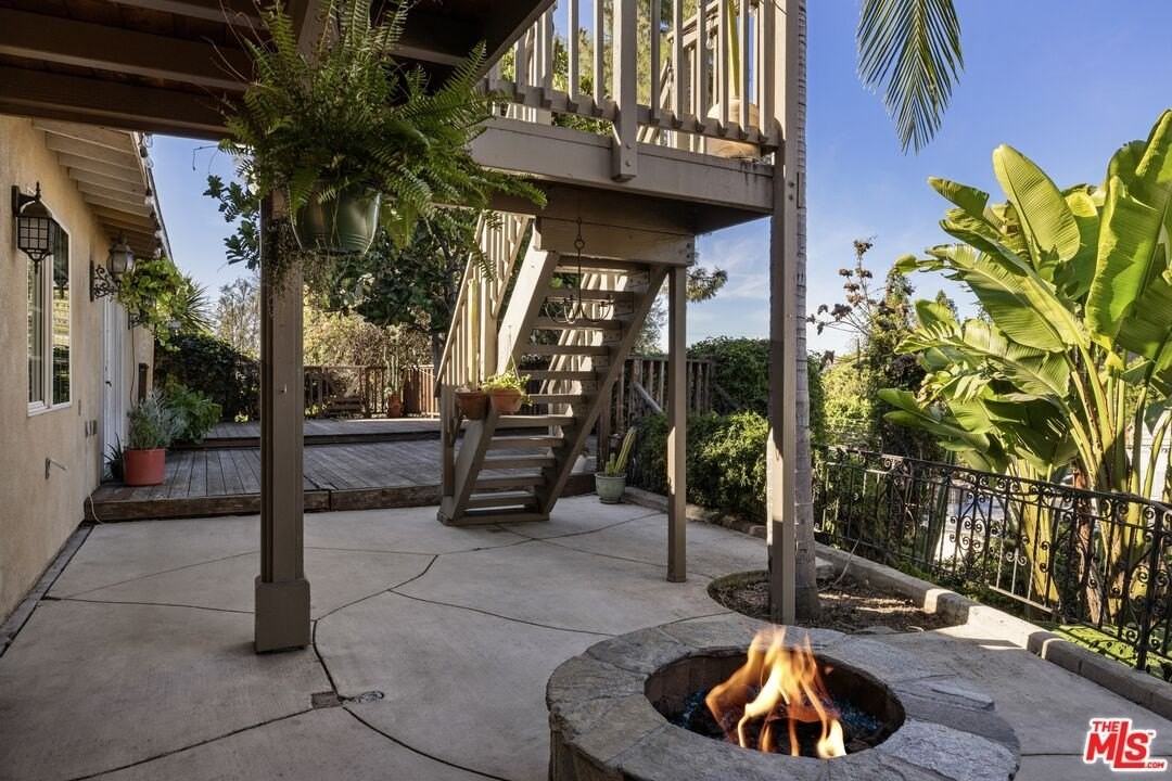 1829 Griffith Park Blvd - Photo 5 of 12