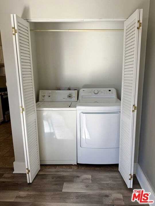 4153 Brighton Ave - Photo 3 of 8