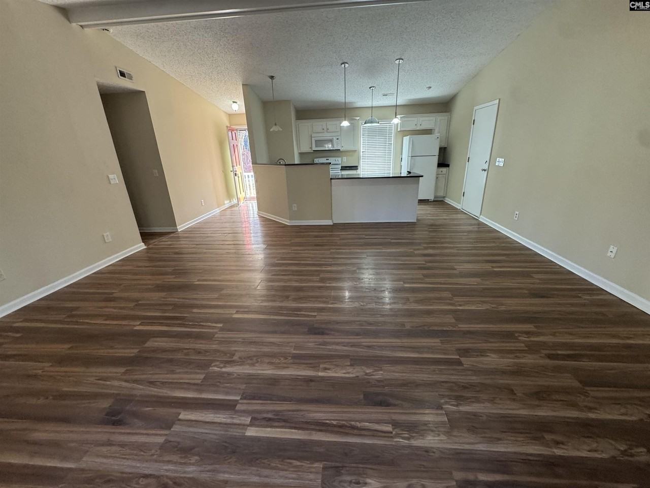 153 Whitwood Cir - Photo 7 of 24