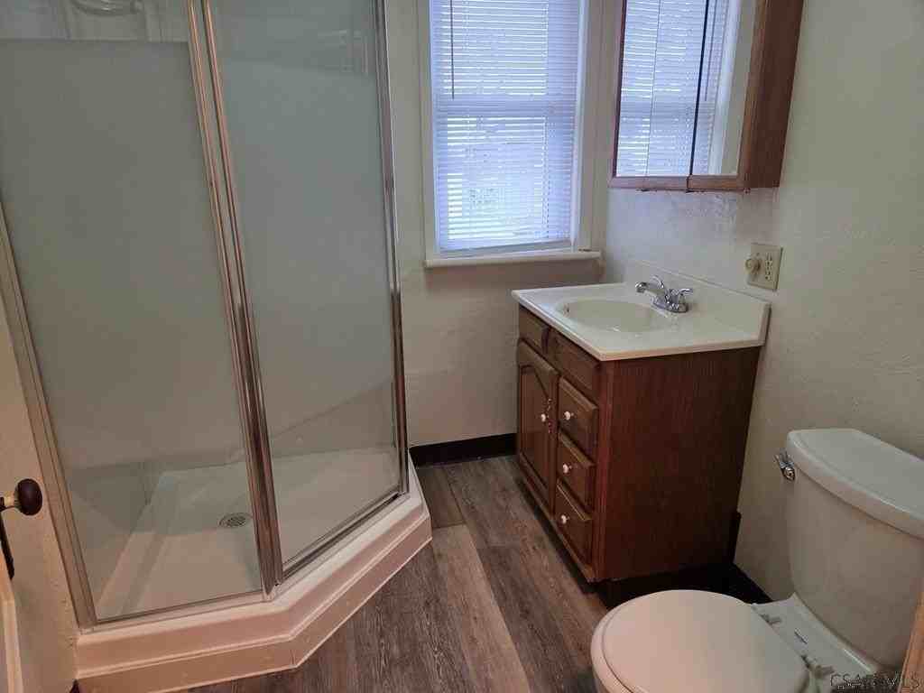 463 W Union St - Photo 6 of 10