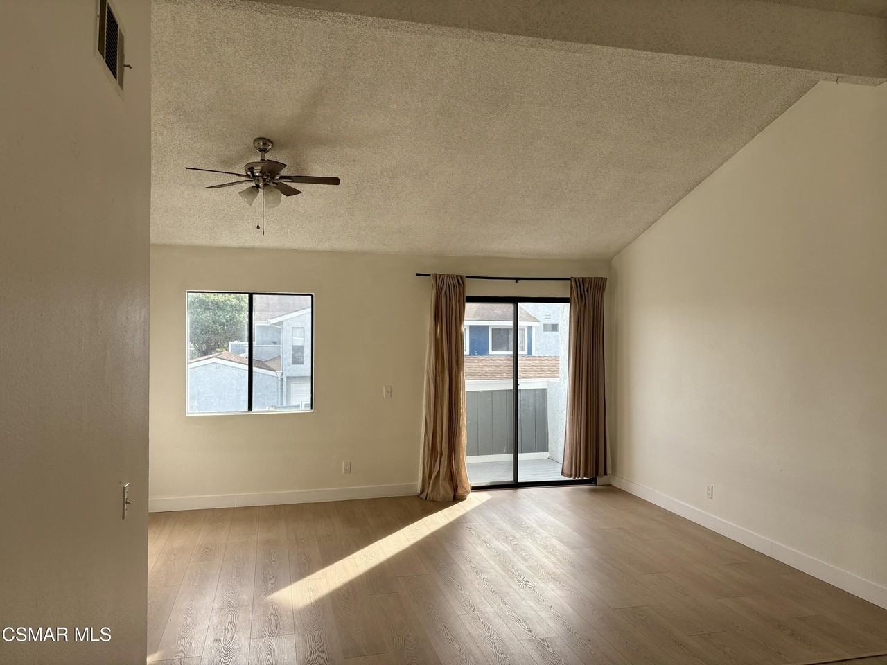 5144 Longfellow Way - Photo 7 of 21