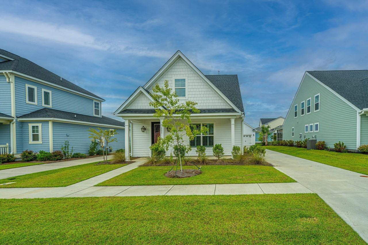 111 Hewitt St - Photo 2 of 33