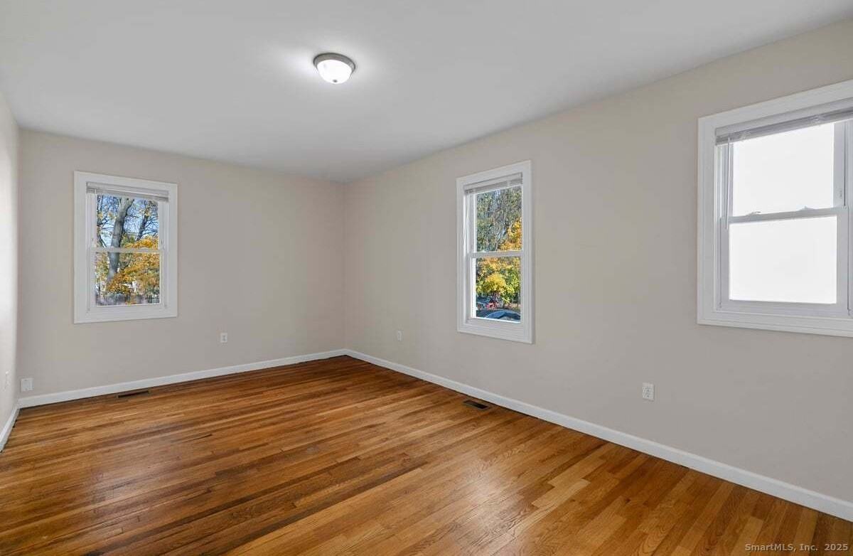 39 Lander St #3rdFL - Photo 5 of 17