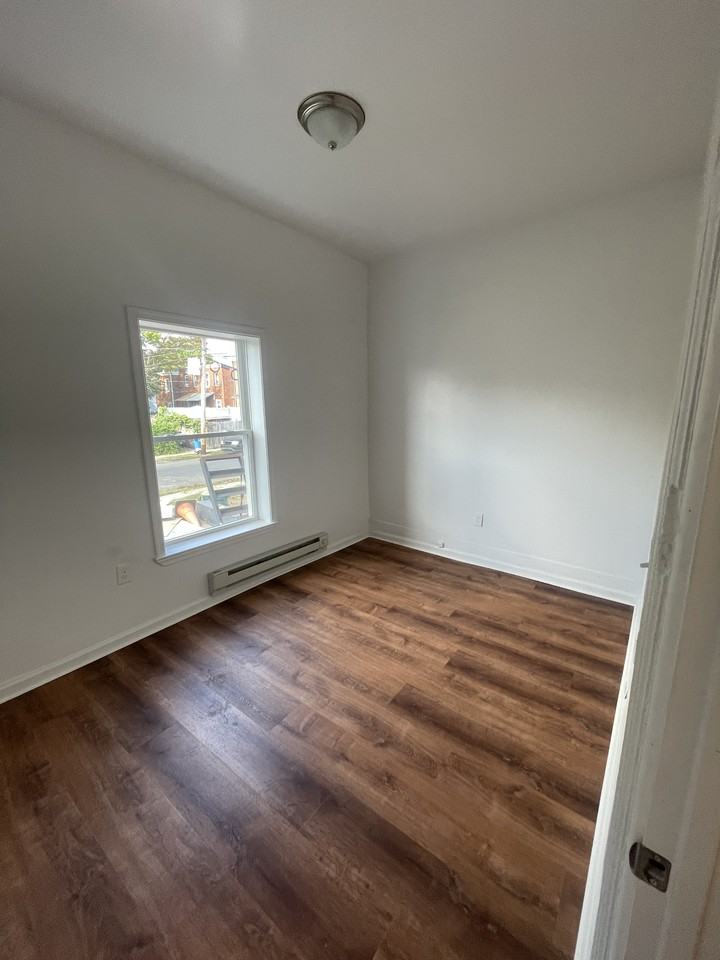 1402 Princess Ave #A - Photo 3 of 12