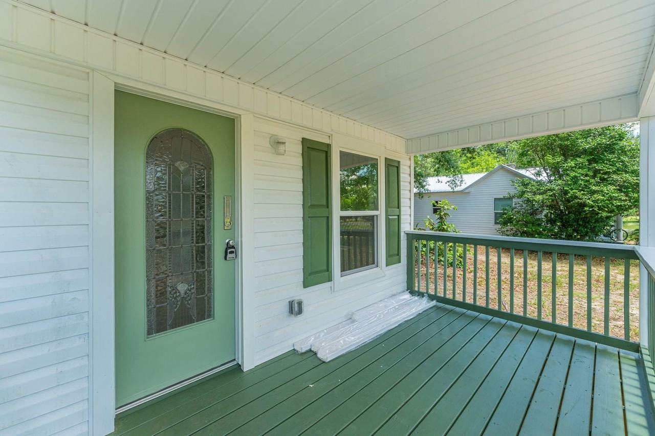 76 Clay St - Photo 4 of 27