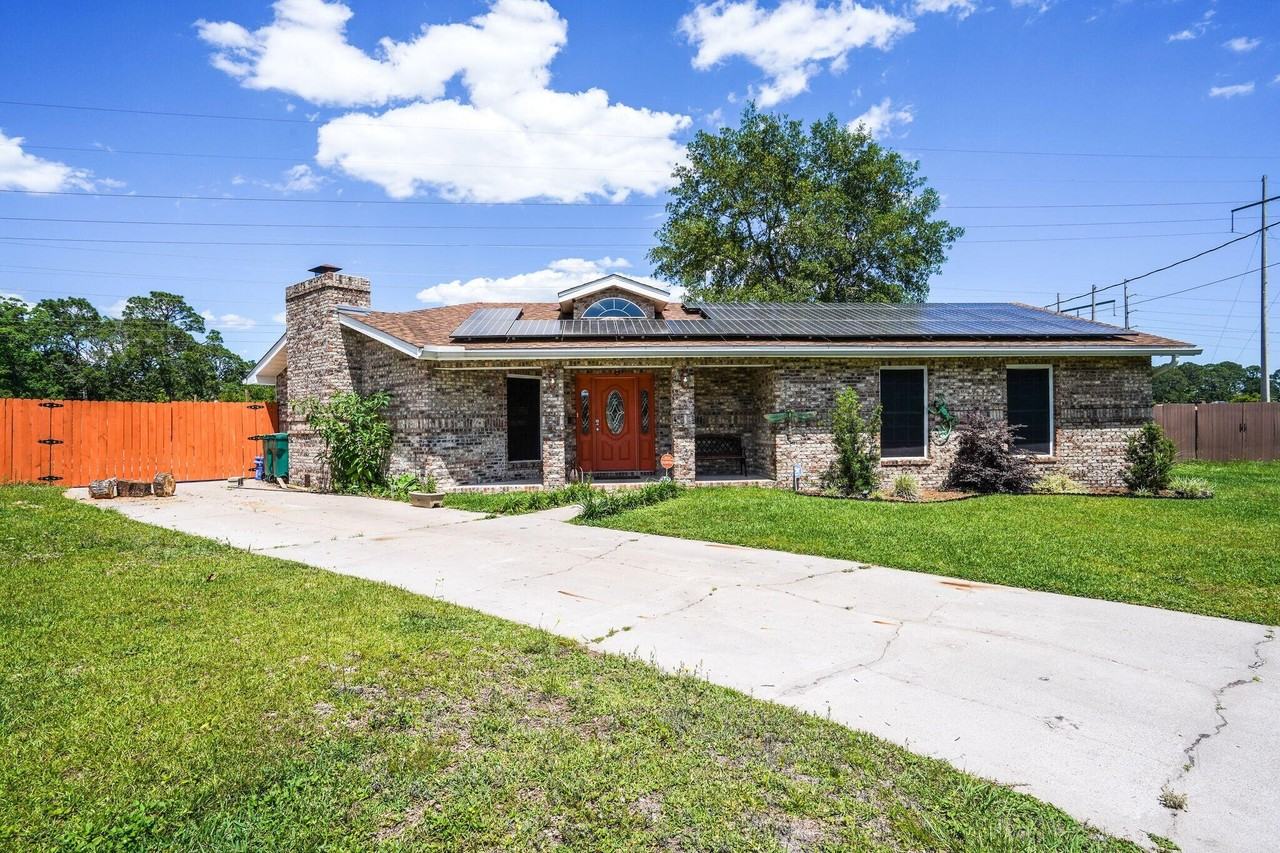 601 Ironwood Dr - Photo 2 of 32