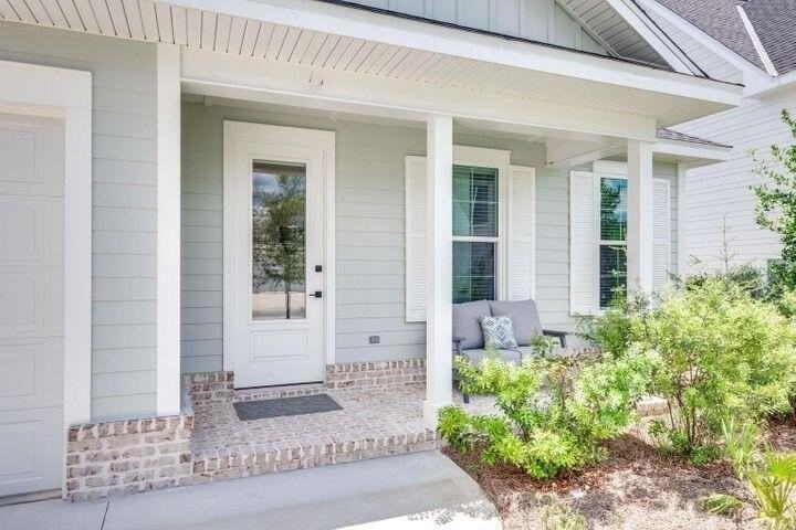 76 Conifer Ct - Photo 2 of 32