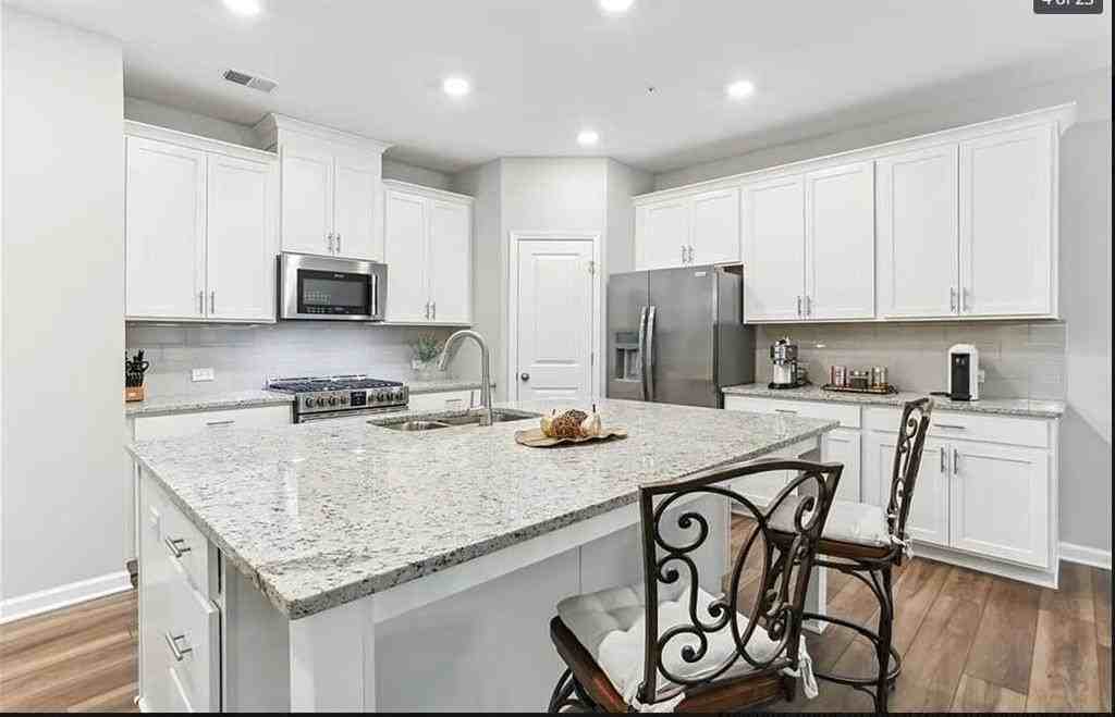 150 Duval Dr - Photo 2 of 13