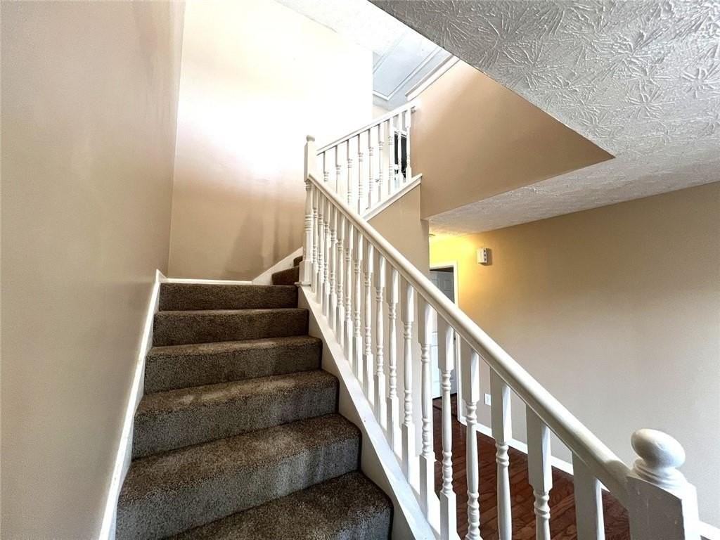 2209 Swan Lake Ct - Photo 3 of 19