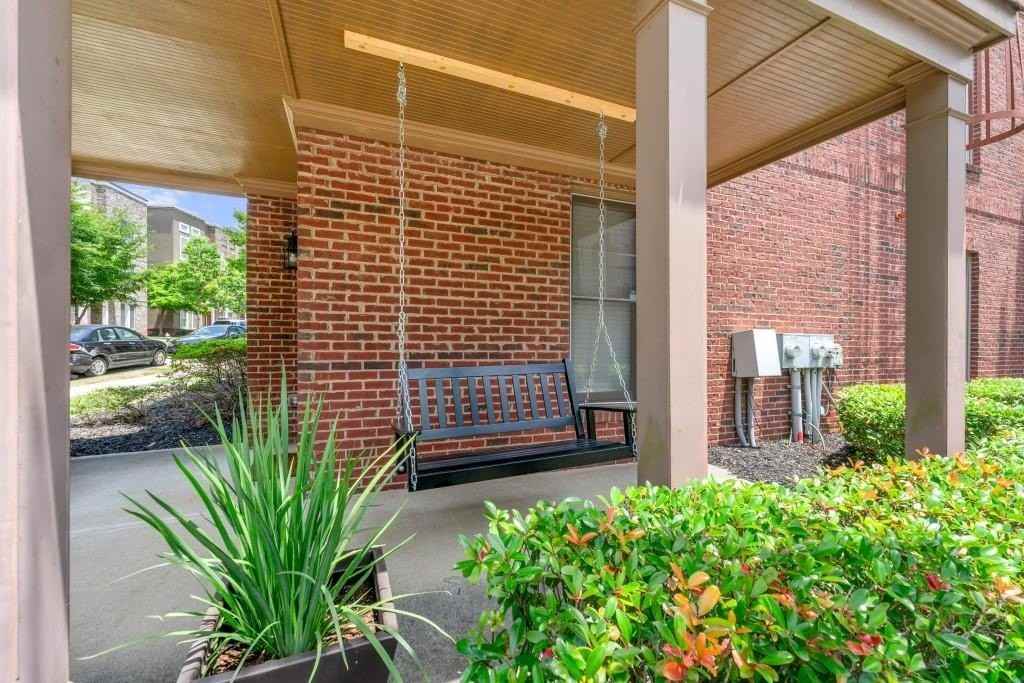 750 Liberty Commons Dr Nw - Photo 2 of 38