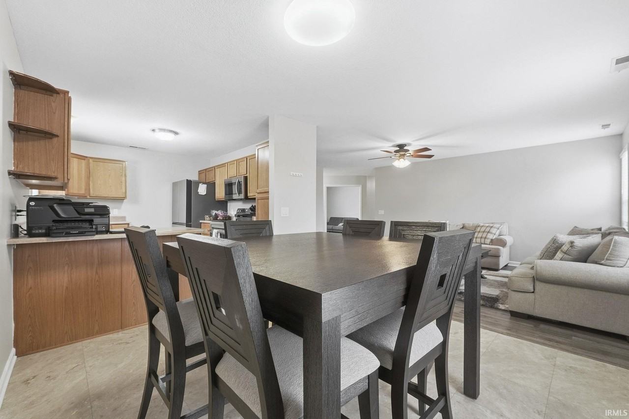 2114 Black Bear Dr - Photo 5 of 25