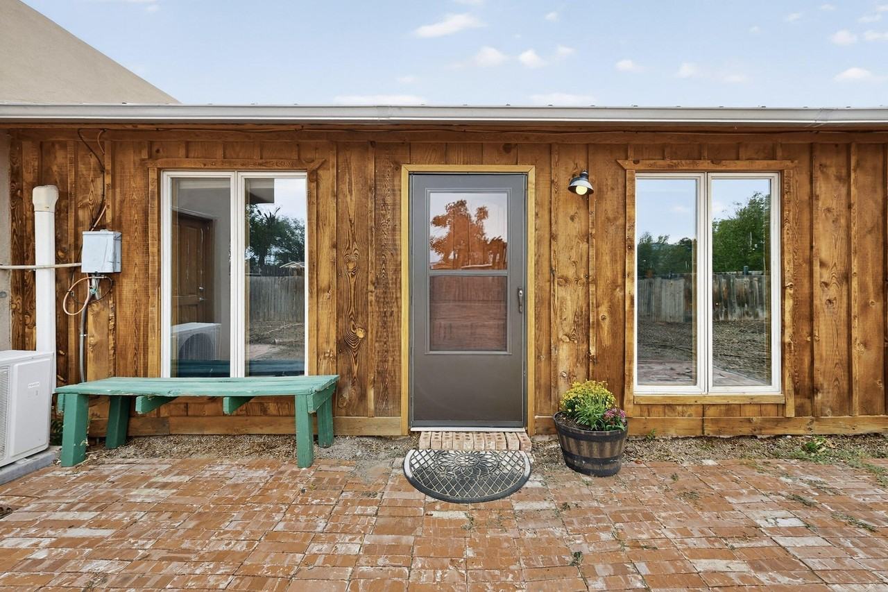 5515 Corrales Rd Unit B #B - Photo 3 of 34