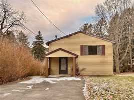 featured image of 1613 Newell Rd