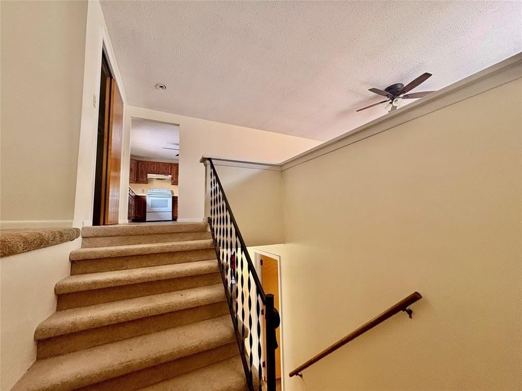 1613 Newell Rd - Photo 5 of 10