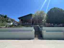 featured image of 1518 Lawton Dr