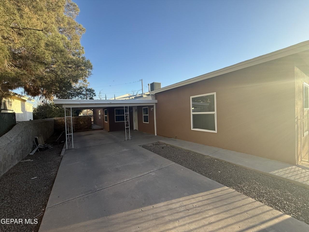 218 Easter Way - Photo 3 of 45