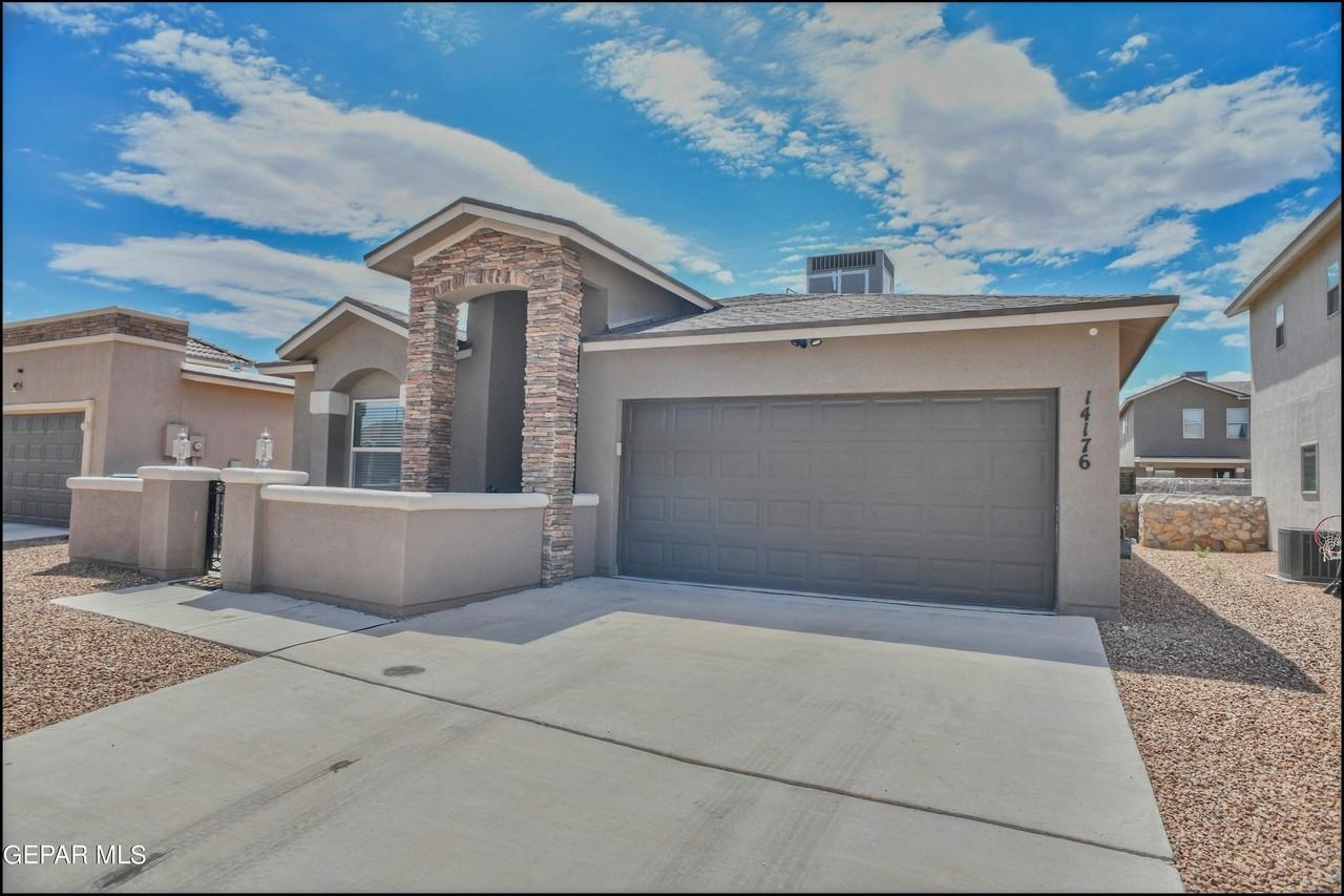 14176 Charles Pollock Ave - Photo 4 of 44