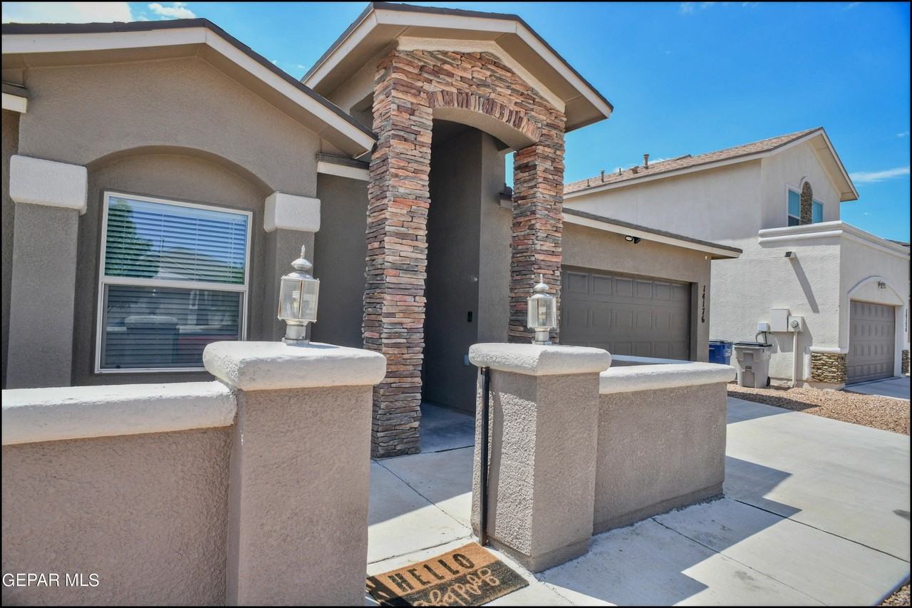 14176 Charles Pollock Ave - Photo 6 of 44