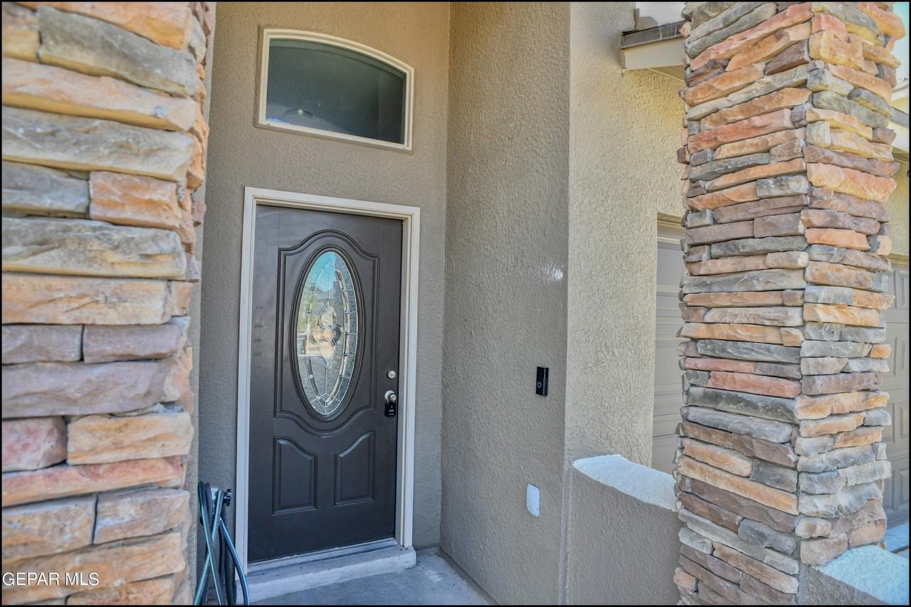 14176 Charles Pollock Ave - Photo 7 of 44