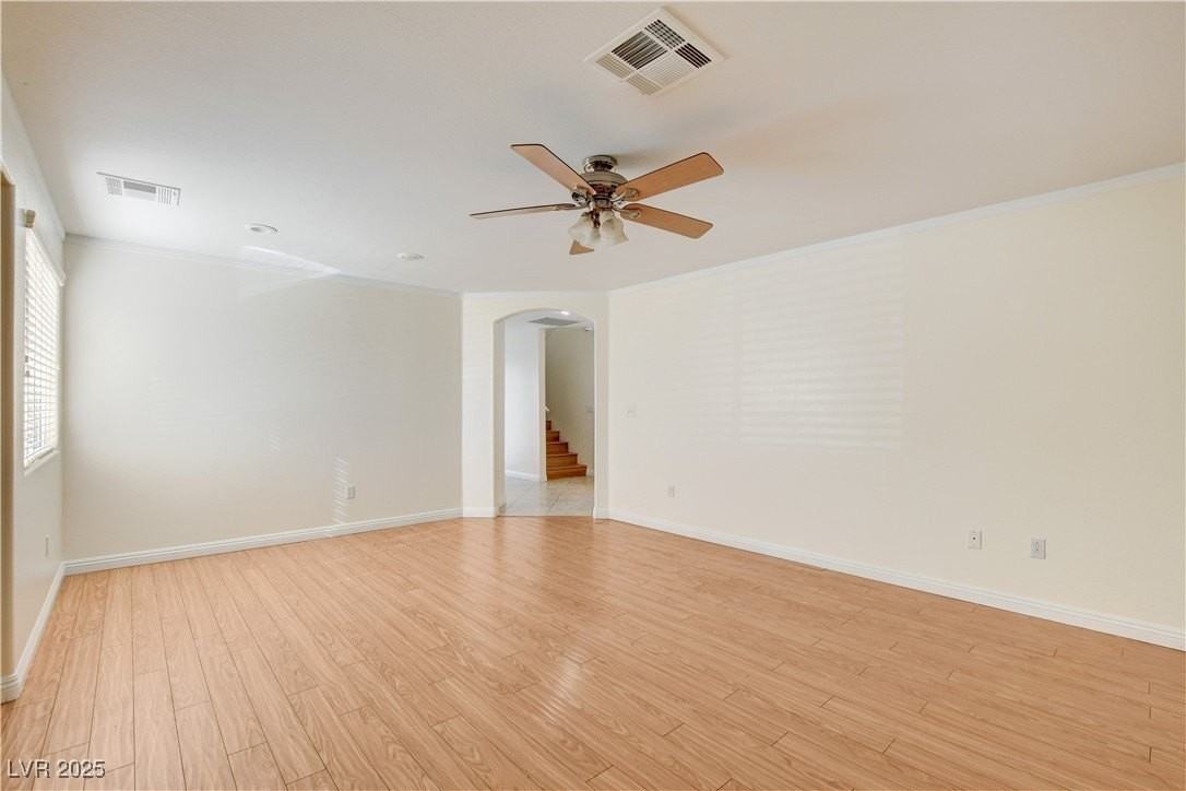 8233 Amphora St - Photo 4 of 50