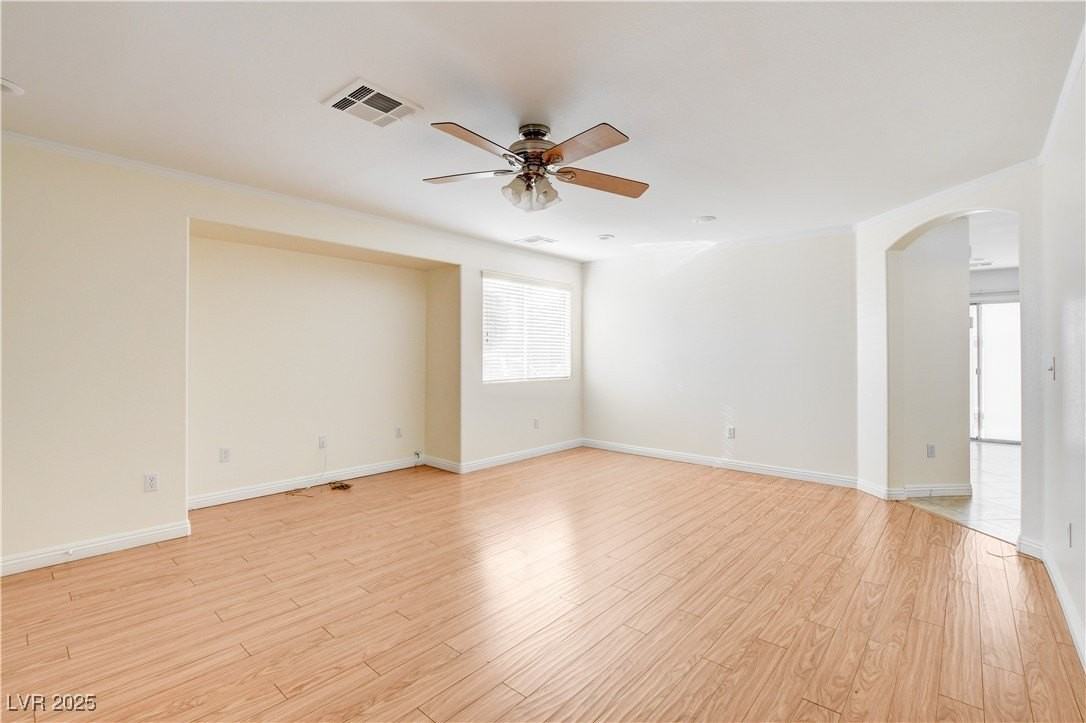 8233 Amphora St - Photo 7 of 50