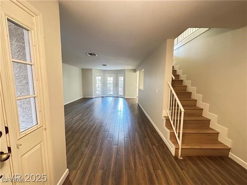 3947 Delos Dr - Photo 4 of 36