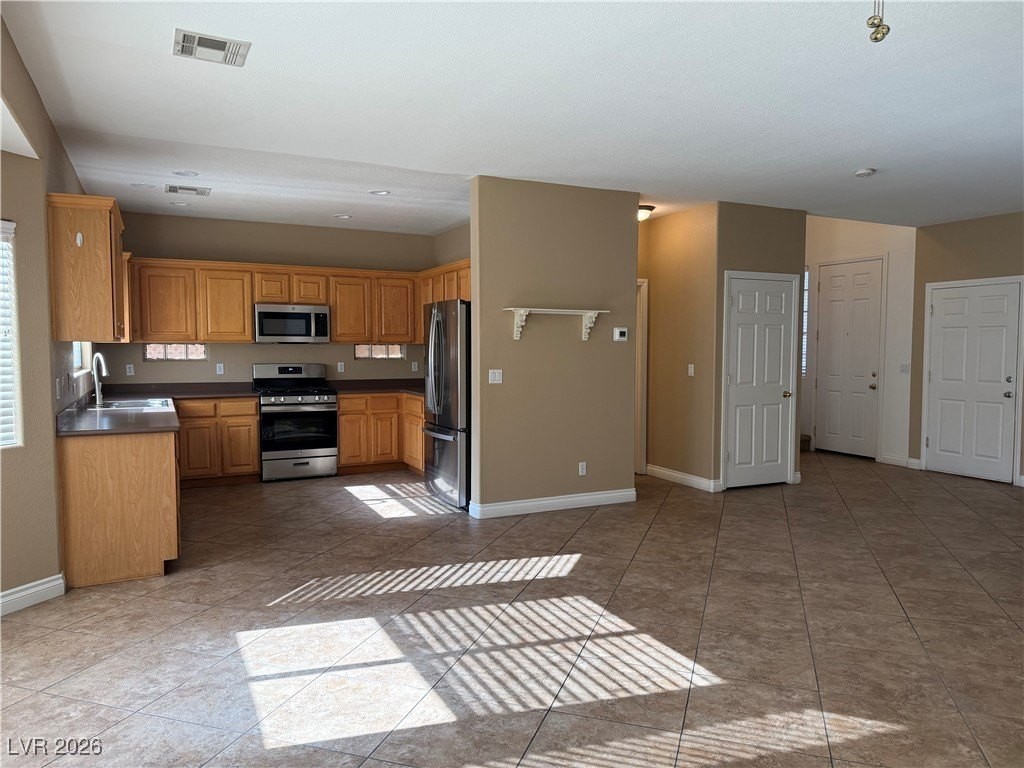 7641 Zermatt Ave - Photo 6 of 16