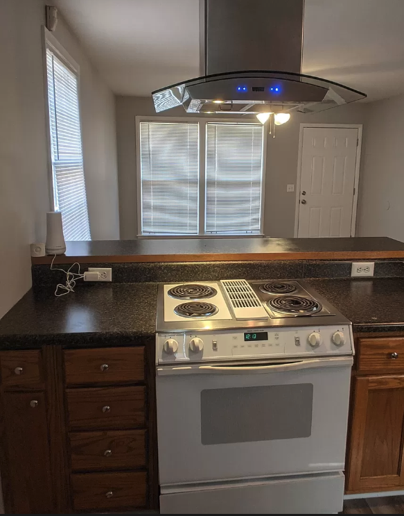 1460 Snell Blvd #1 - Photo 3 of 10