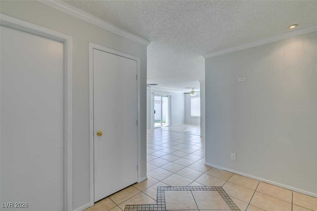 6391 Chisos Dr - Photo 3 of 39