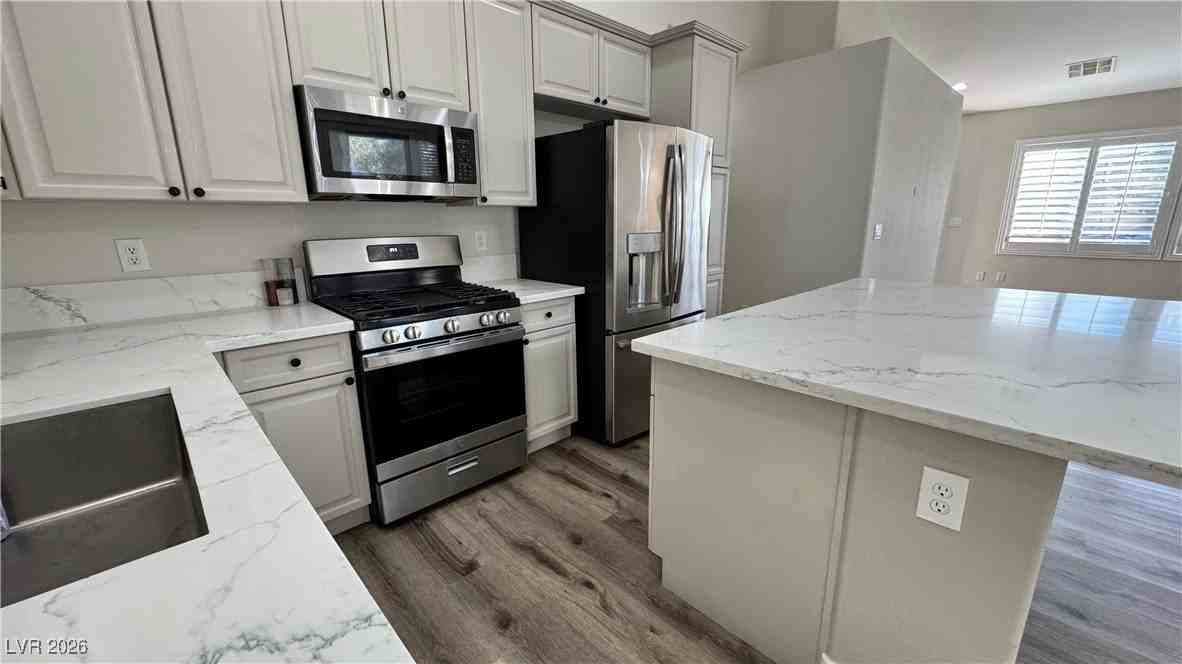 5429 Capistrano Hills St - Photo 7 of 19