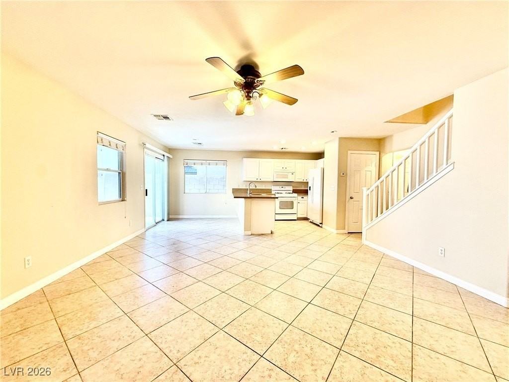 10256 Missouri Meadows St - Photo 2 of 16