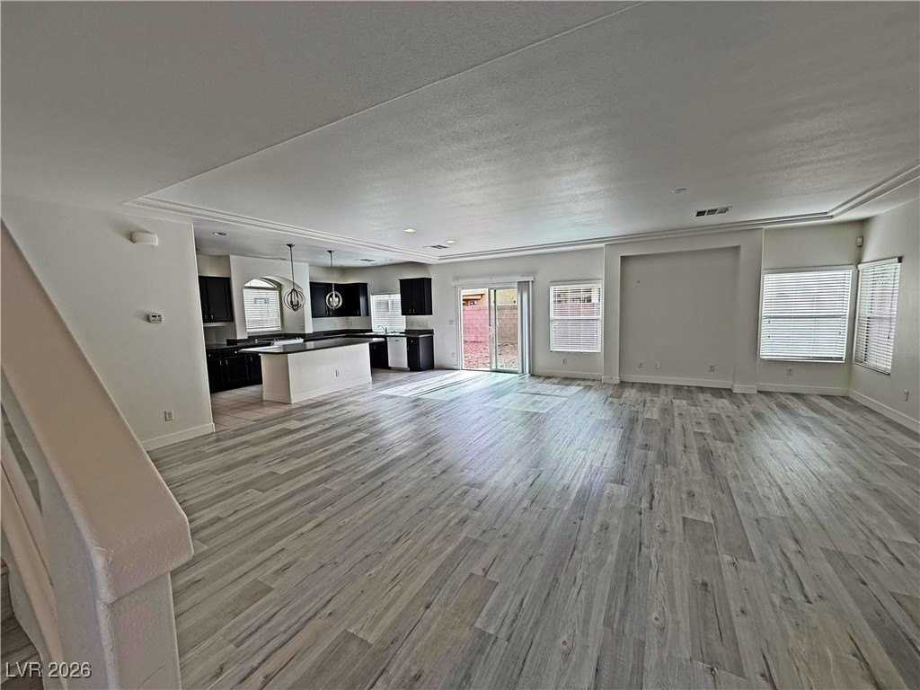 6577 Mountain Spirit Ct - Photo 3 of 50