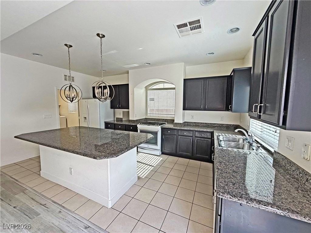 6577 Mountain Spirit Ct - Photo 4 of 50