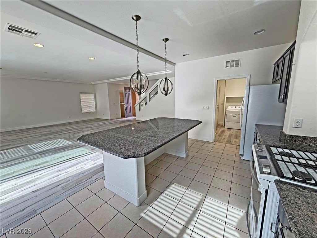 6577 Mountain Spirit Ct - Photo 6 of 50