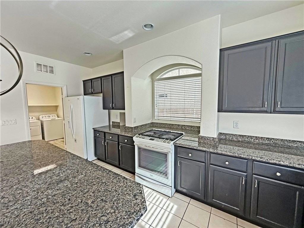 6577 Mountain Spirit Ct - Photo 7 of 50