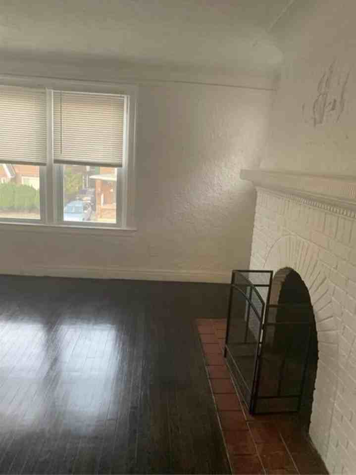 17139 Prairie St - Photo 2 of 10