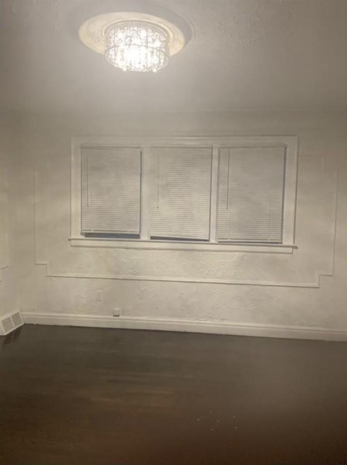 17139 Prairie St - Photo 6 of 10