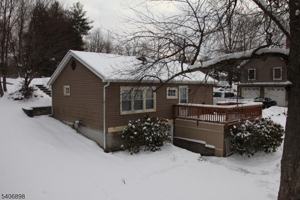 featured image of 31 Ringwood Ln