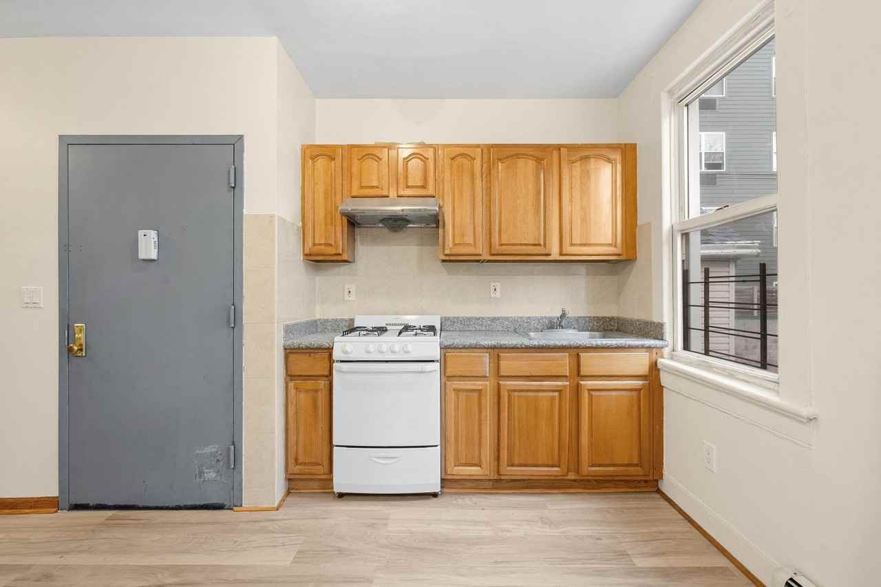 360 W Side Ave #2 - Photo 4 of 10