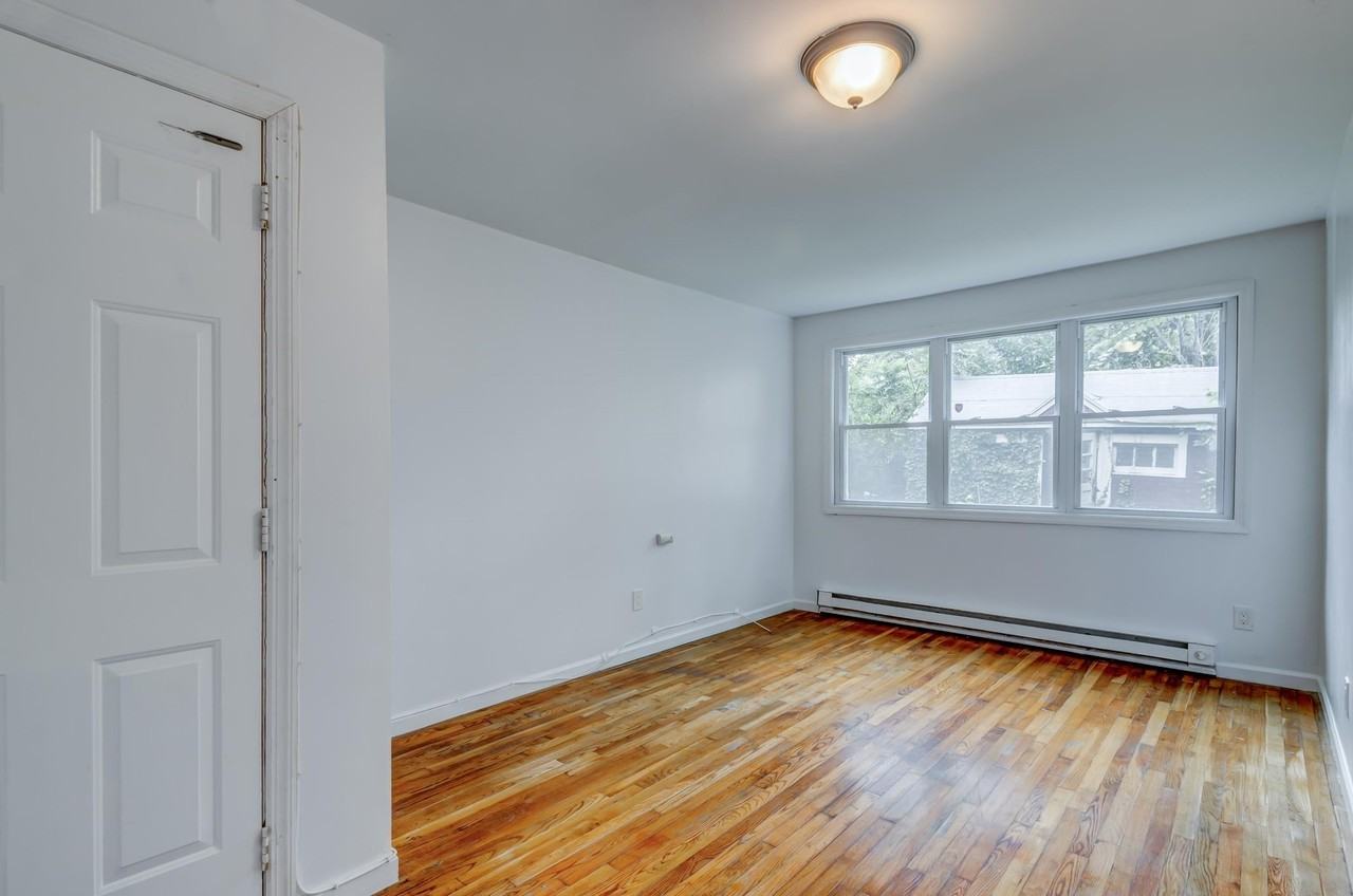 298 Princeton Ave #1 - Photo 6 of 13